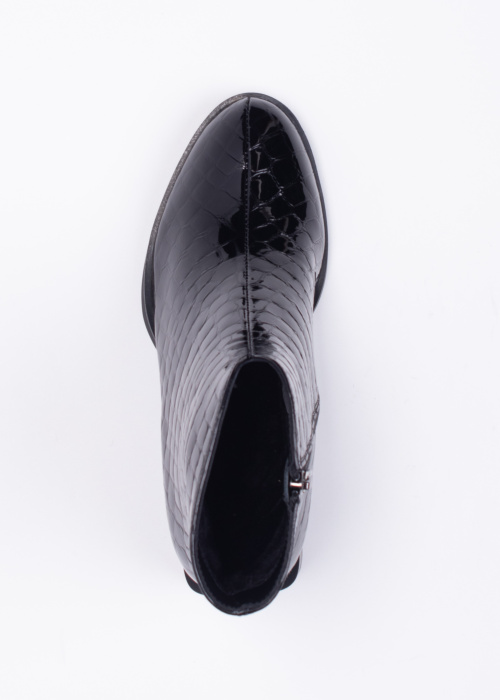 Loretta Vitale aulinukai