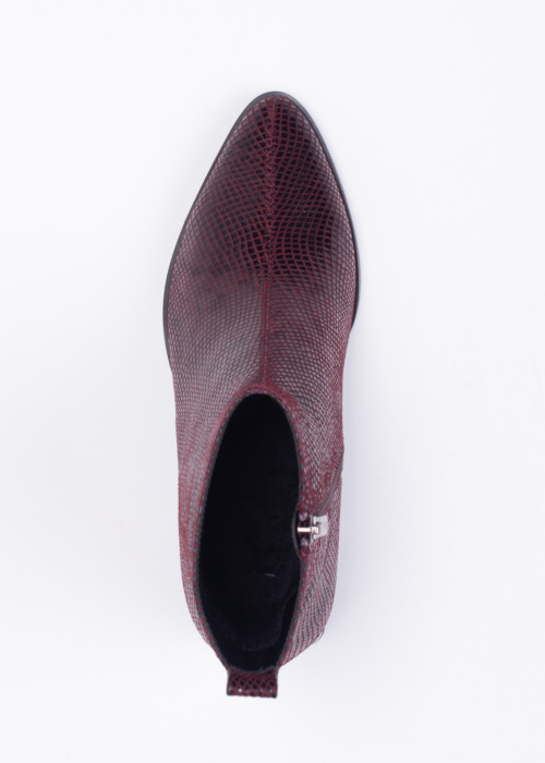 Loretta Vitale aulinukai