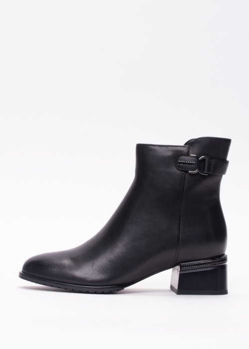 Loretta Vitale aulinukai