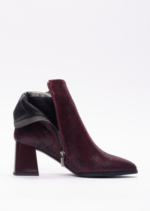 Loretta Vitale aulinukai