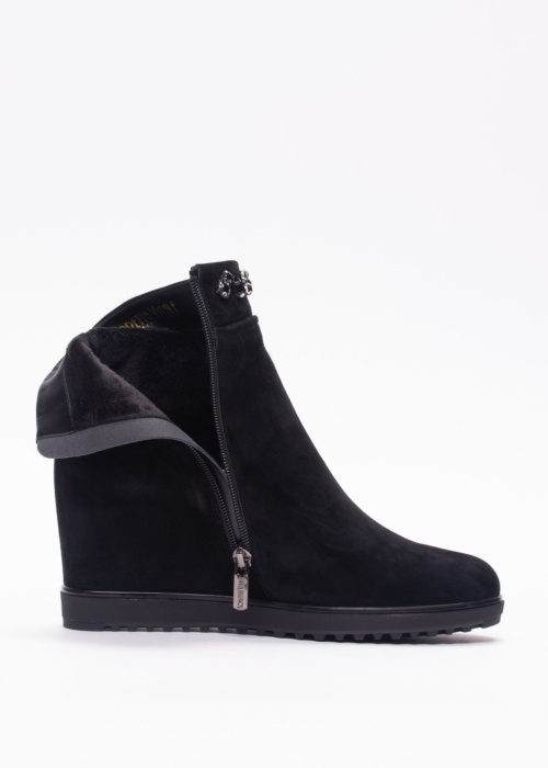 Loretta Vitale aulinukai