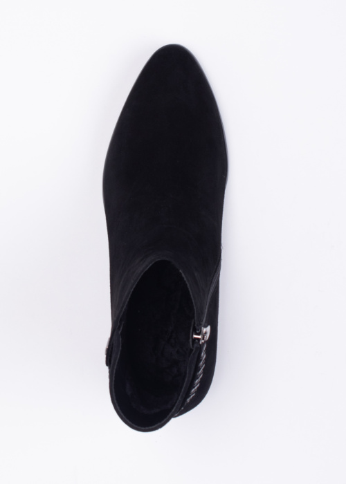 Loretta Vitale aulinukai