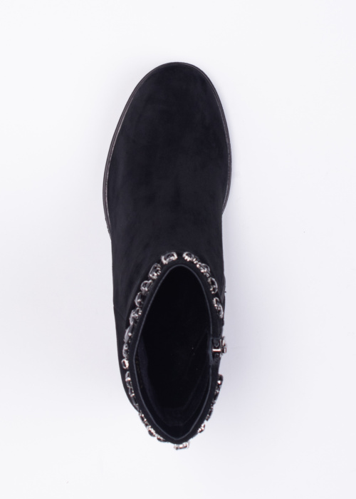 Loretta Vitale aulinukai