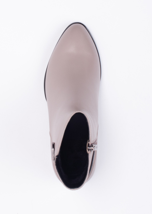 Loretta Vitale aulinukai