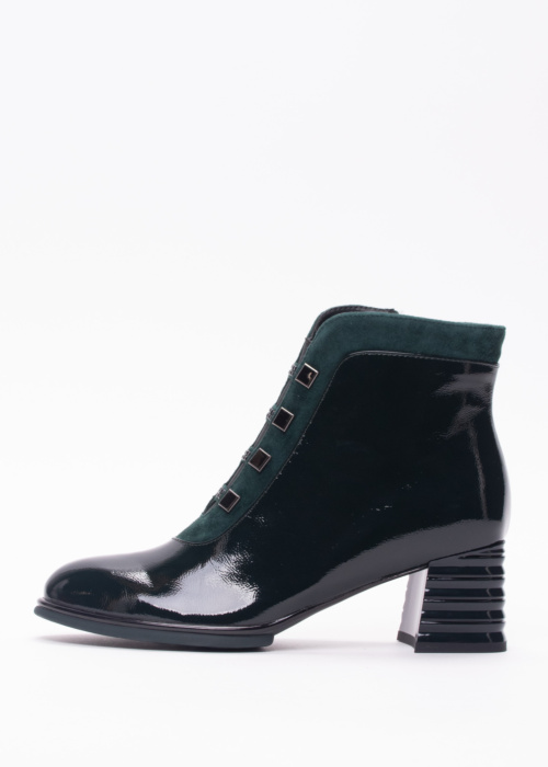 Loretta Vitale aulinukai