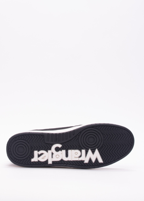 Wrangler aulinukai Carbonton