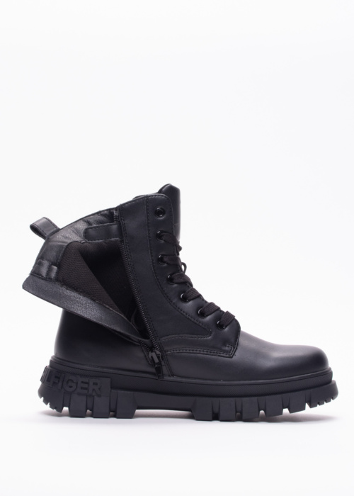 Tommy Hilfiger aulinukai Michigan