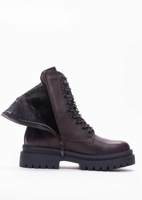 Lundeberg aulinukai Brita