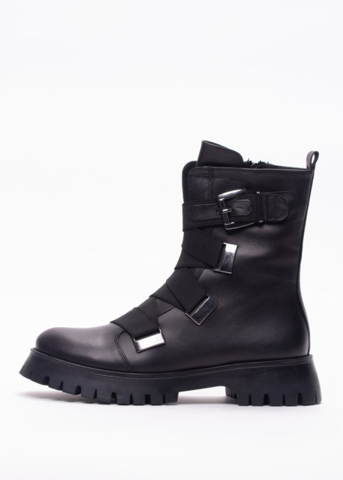 Molly Bessa aulinukai