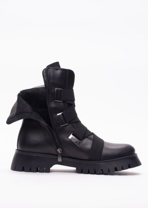 Molly Bessa aulinukai