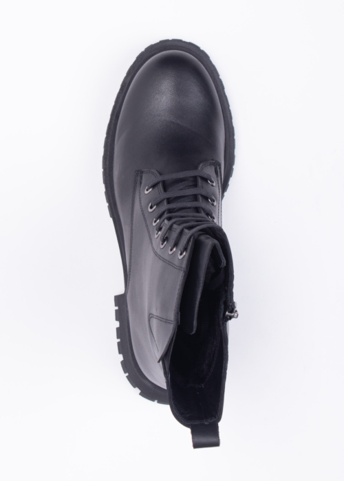 Molly Bessa aulinukai