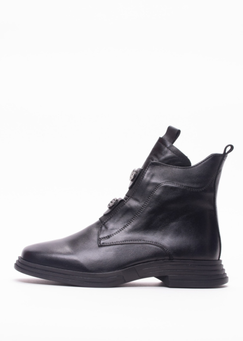 Molly Bessa aulinukai