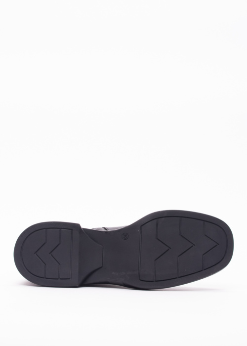 Molly Bessa aulinukai