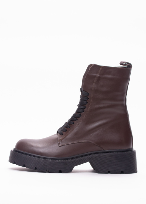 Molly Bessa aulinukai