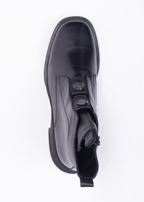 Molly Bessa aulinukai