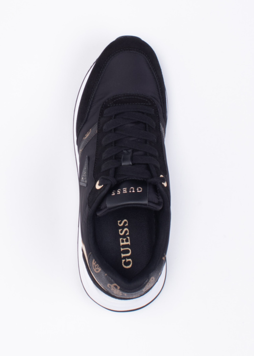 Guess laisvalaikio bateliai Eagar