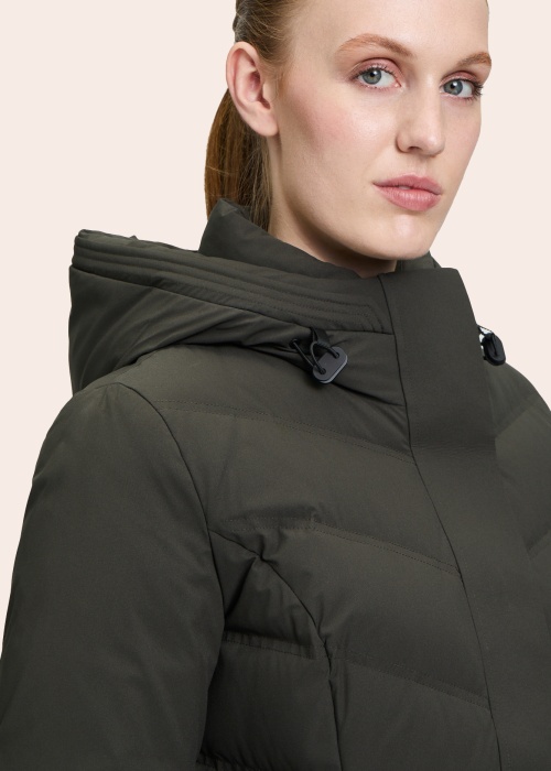 Betty Barclay pūkinis paltas