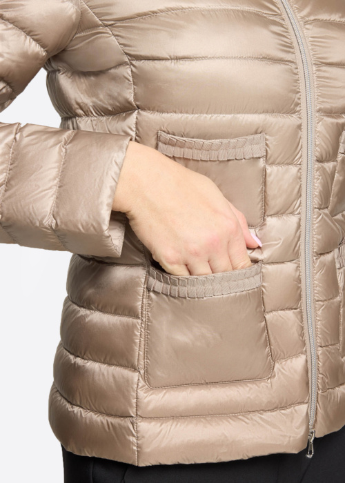 Betty Barclay pavasario-rudens striukė