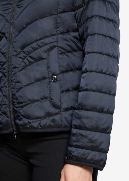 Betty Barclay pavasario-rudens striukė