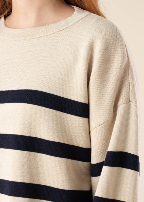 Only megztinis Alberte