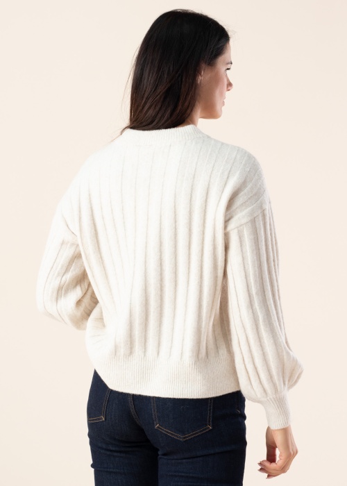 Vila megztinis Tycia