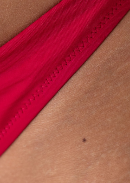 Lauma maudymosi kelnaitės