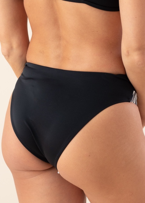 Lauma maudymosi kelnaitės