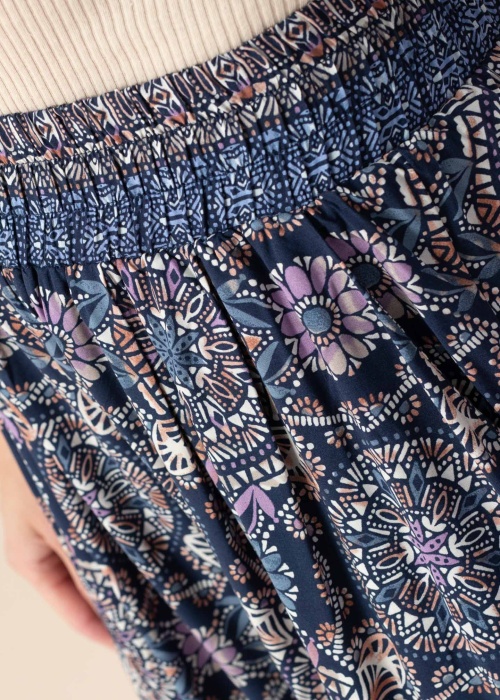 Molly Bracken kelnės