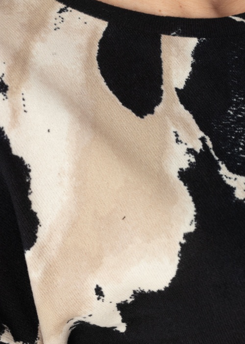 b.young megztinis Pieta