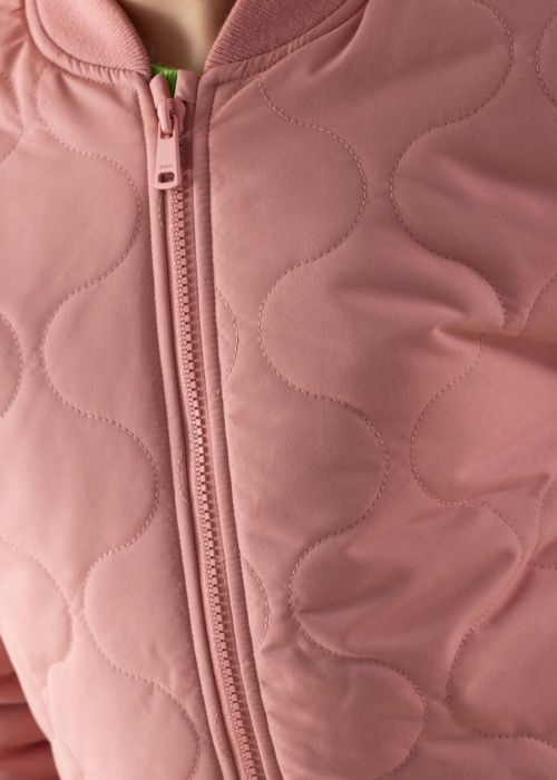 Only pavasario-rudens striukė Anna