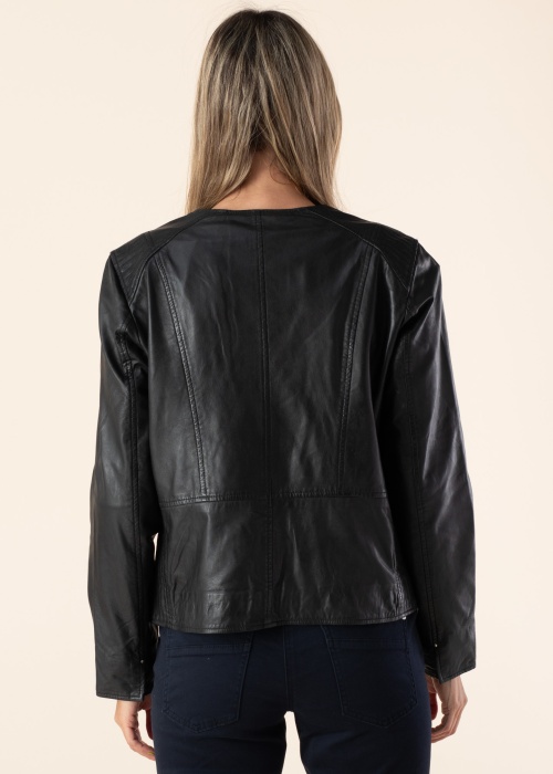 Saki striukė Emma Comfort