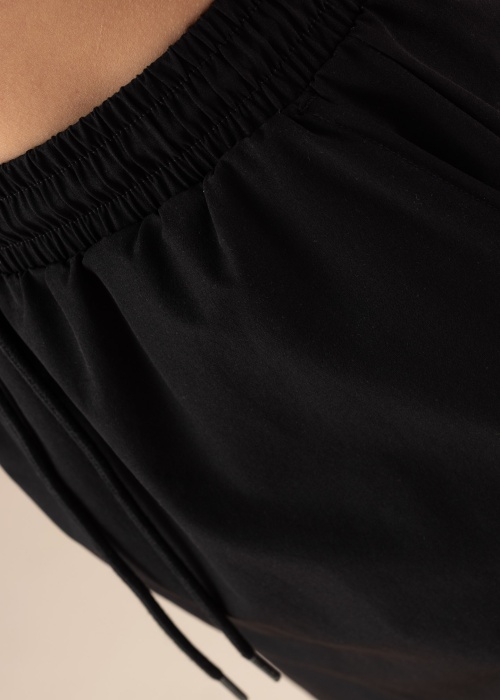 Noisy May sijonas Kirby