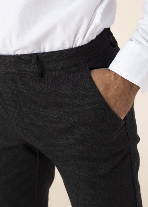 Erla of Sweden kelnės