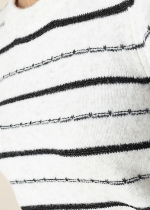 Vila megztinis Platina