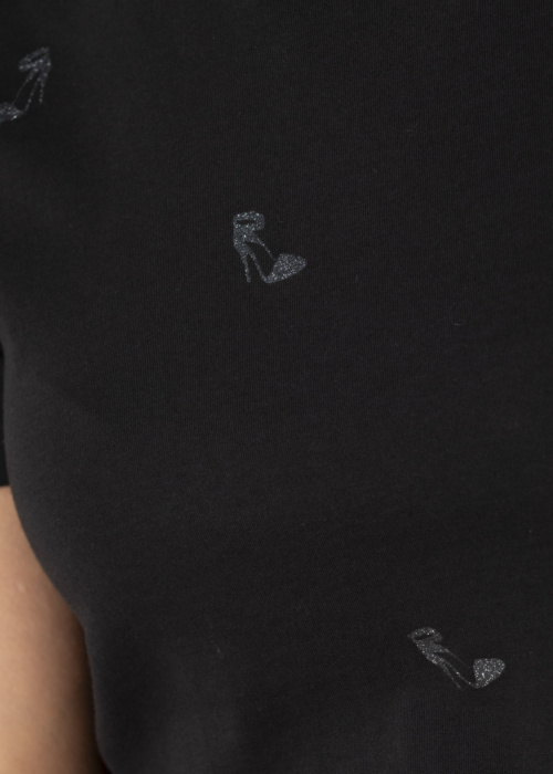 Only marškinėliai Kita