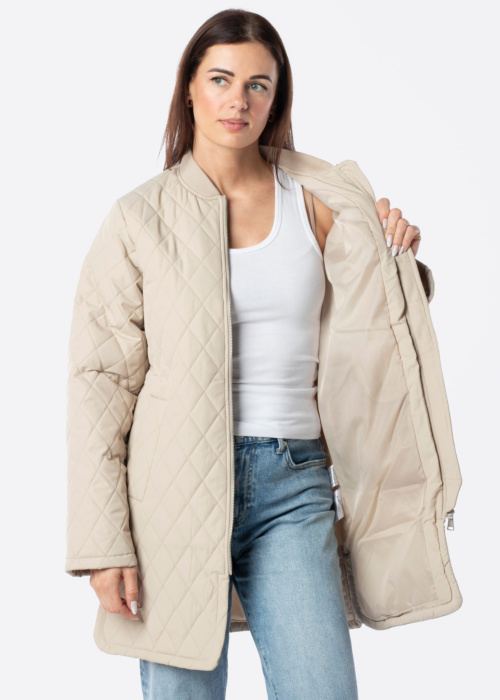 b.young pavasario-rudens striukė Betio