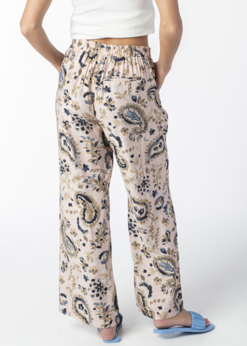 Fransa kelnės Ariana