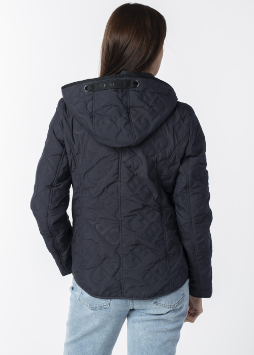 Gil Bret pavasario-rudens striukė