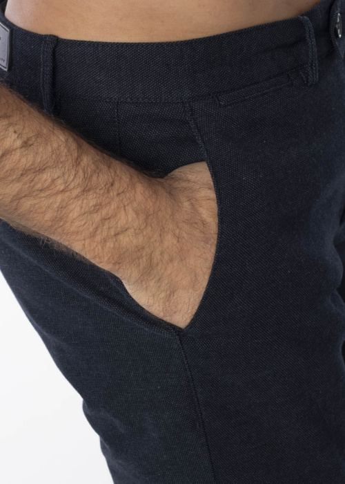 Erla of Sweden kelnės