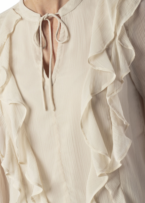 b.young palaidinė Gijo