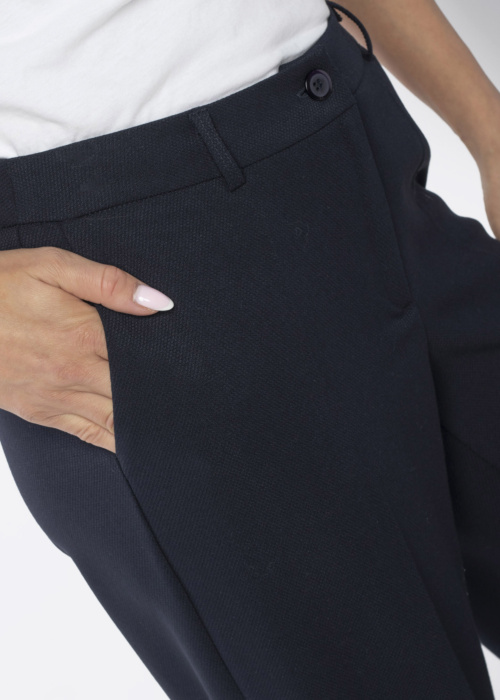 Kairi Vilderson kostiuminės kelnės