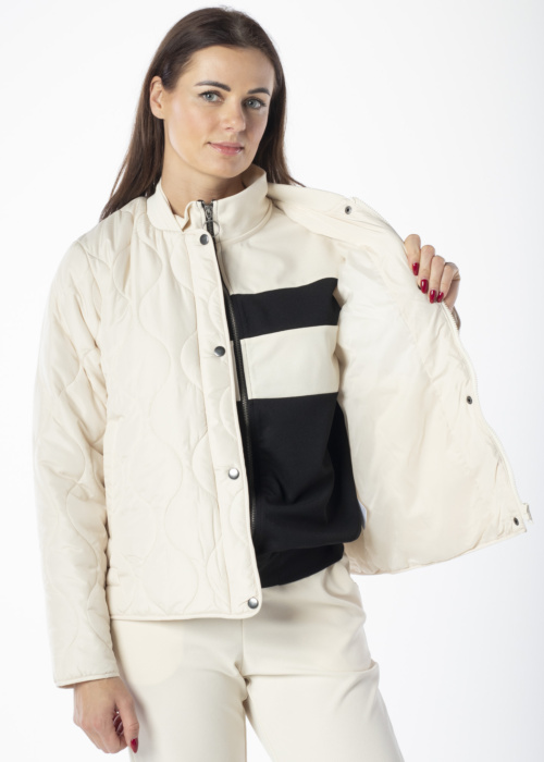 Soyaconcept pavasario-rudens striukė Fenya