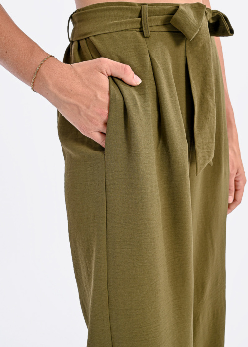 Molly Bracken kelnės