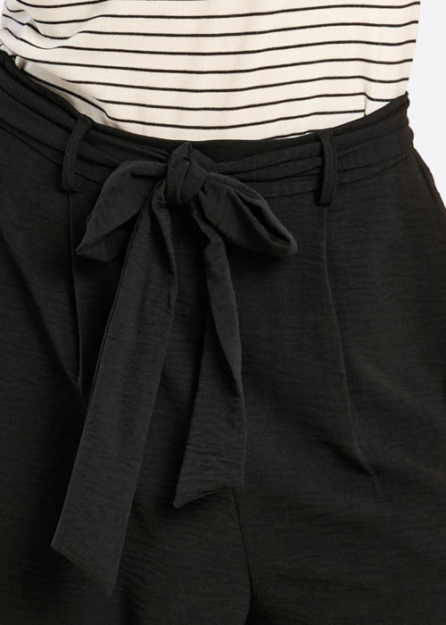 Molly Bracken kelnės