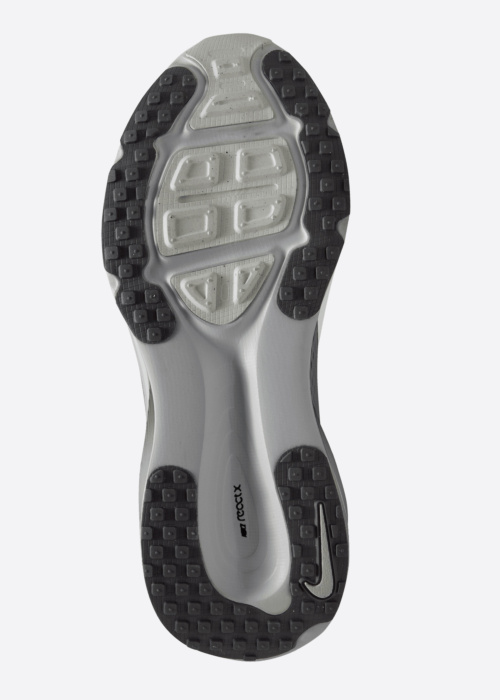 Nike bėgimo bateliai Vomero 18