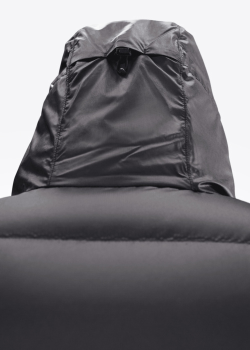 Nike pūkinė striukė