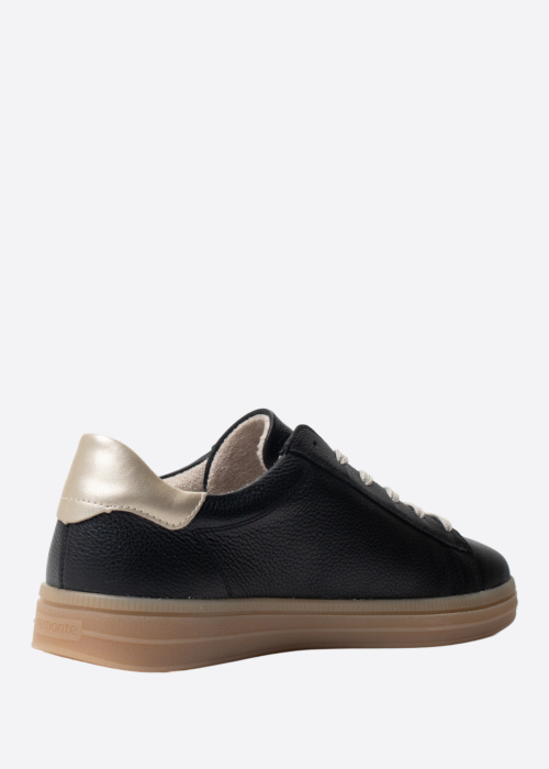 Remonte laisvalaikio batai