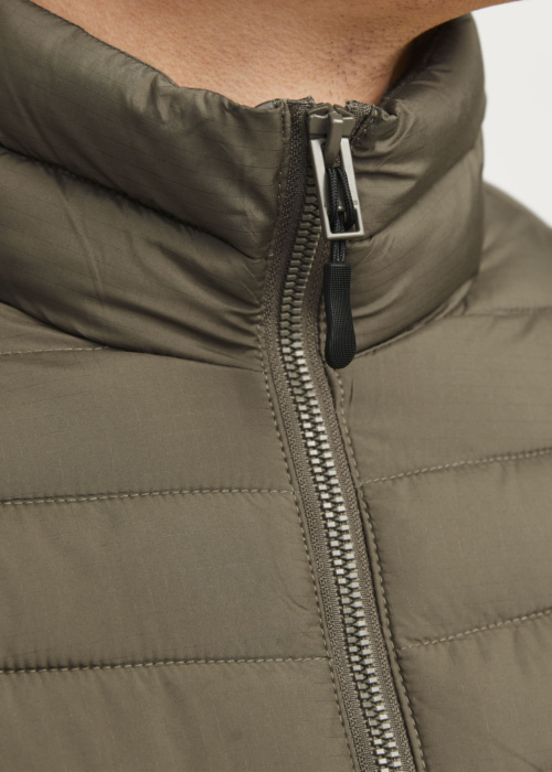 Jack & Jones pavasario-rudens striukė State