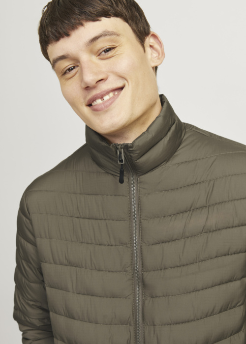 Jack & Jones pavasario-rudens striukė State