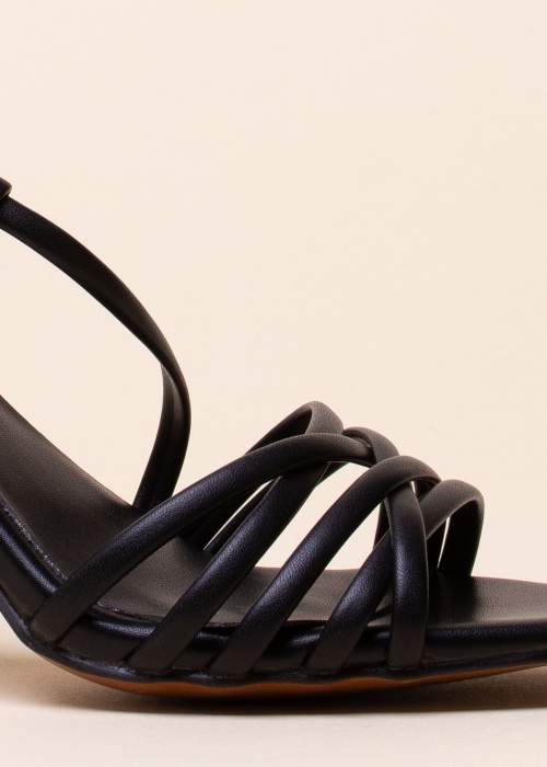 Marco Tozzi bateliai